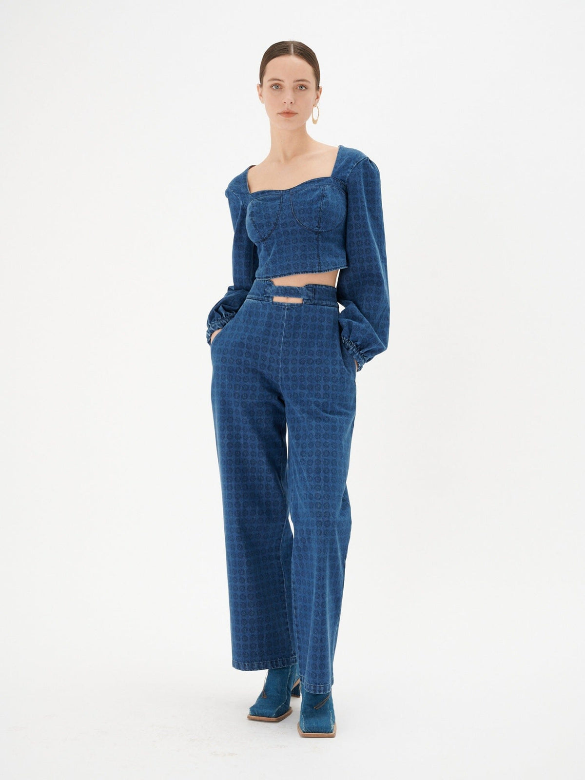 ACIS - High-waisted pants in blue denim with black crest print Trousers Fête Impériale