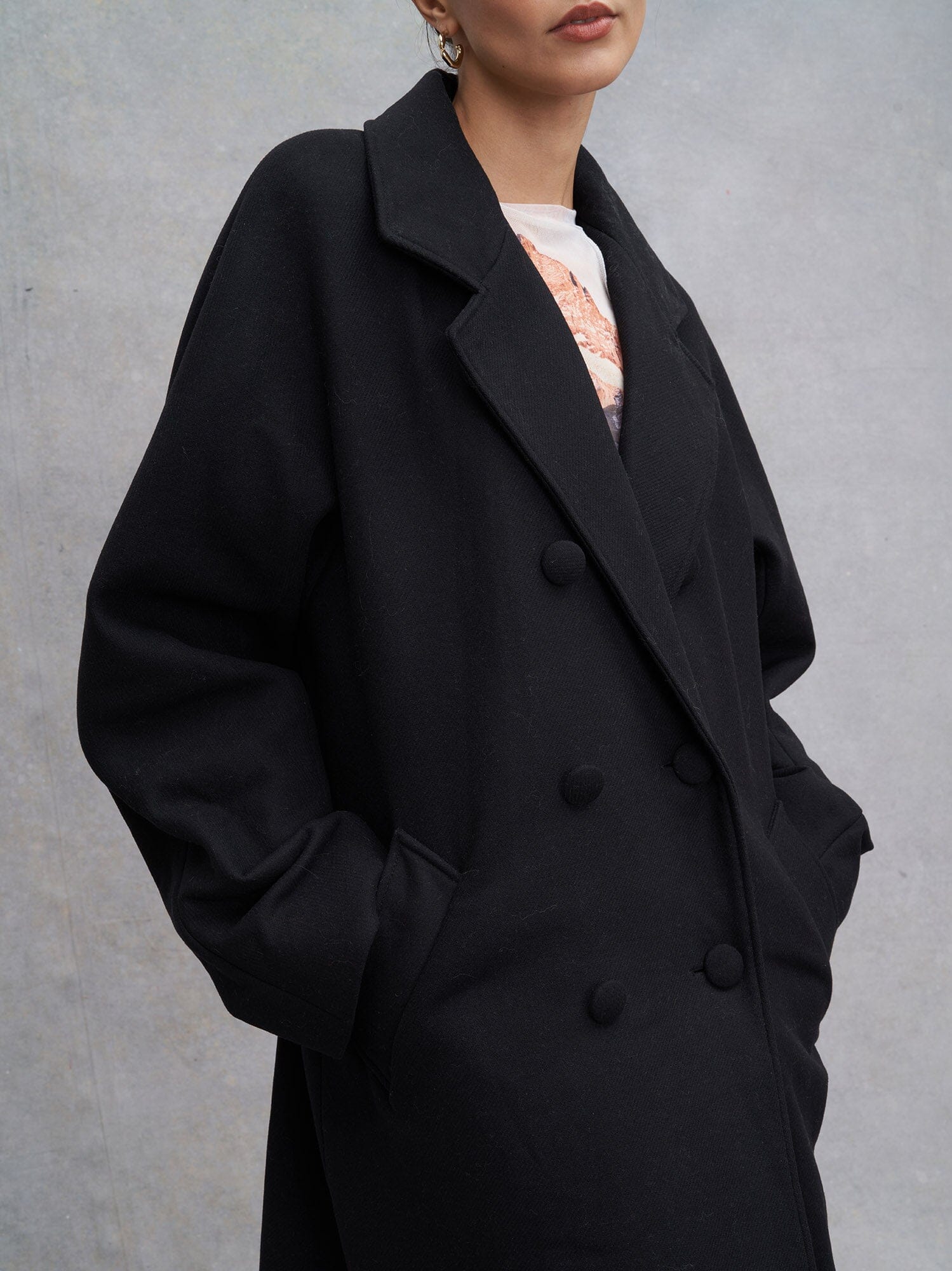 EBONY - Long Oversized Coat in Virgin Wool Sheath Collar Black Coat Fête Impériale