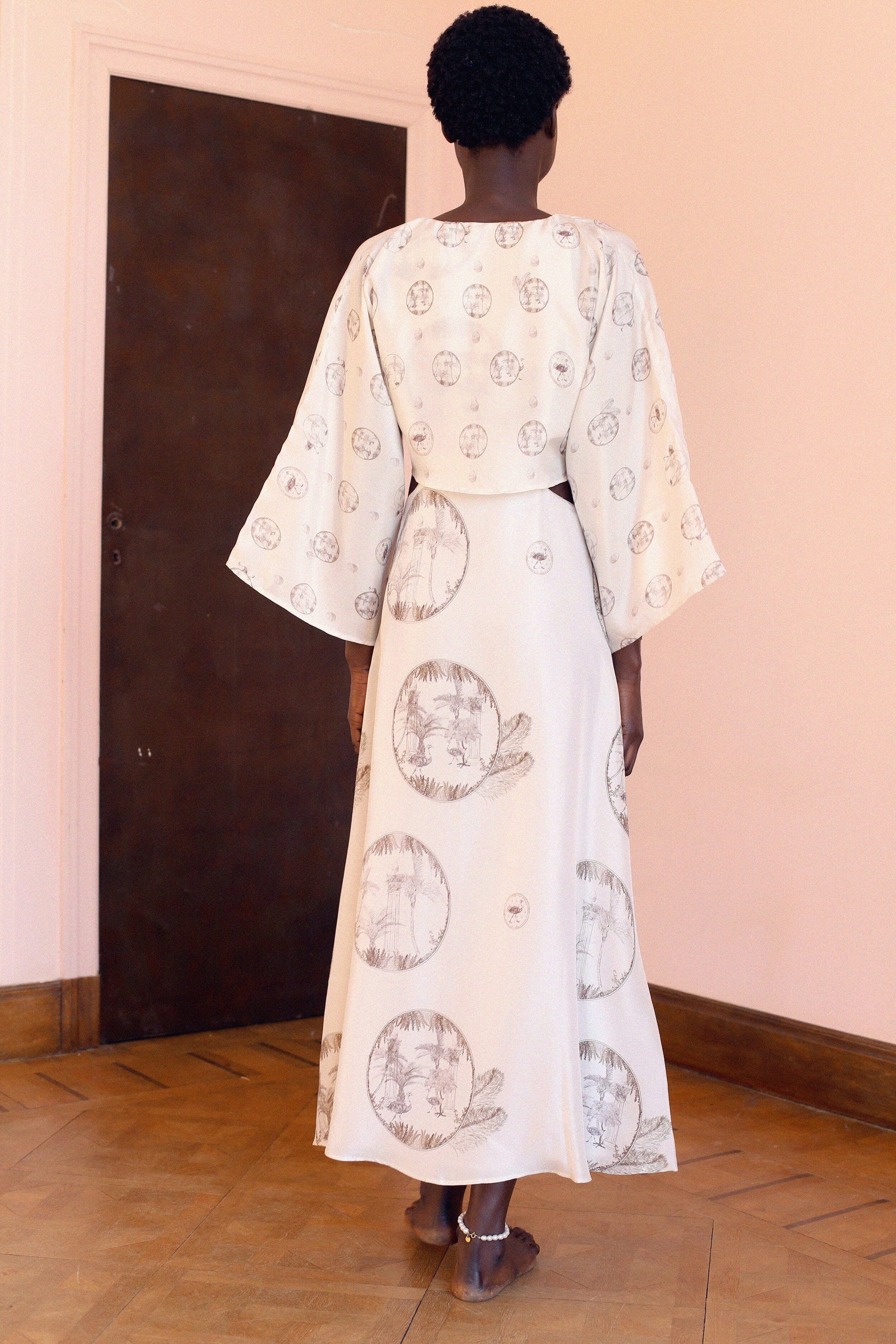 HALSTON - Long flared openwork dress with kimono sleeves kimono tie bolero in silk Persephone print Dress Fête Impériale