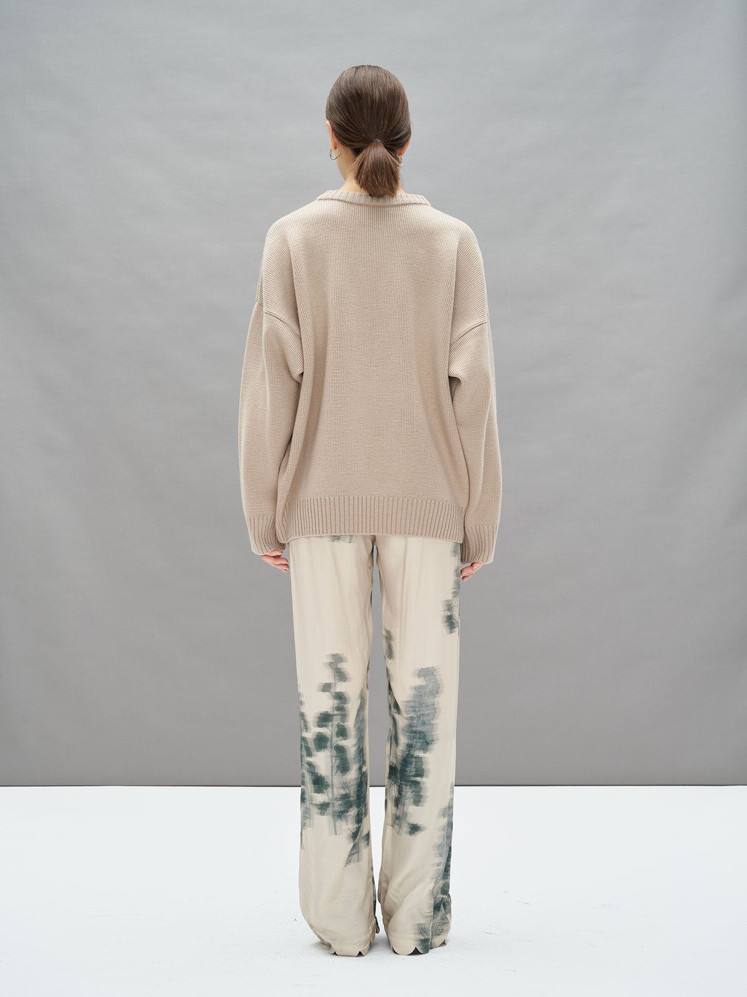 KEA - Abstract Tofu/Green Forest printed viscose satin high-waisted pants with petal bottoms Trousers Fête Impériale