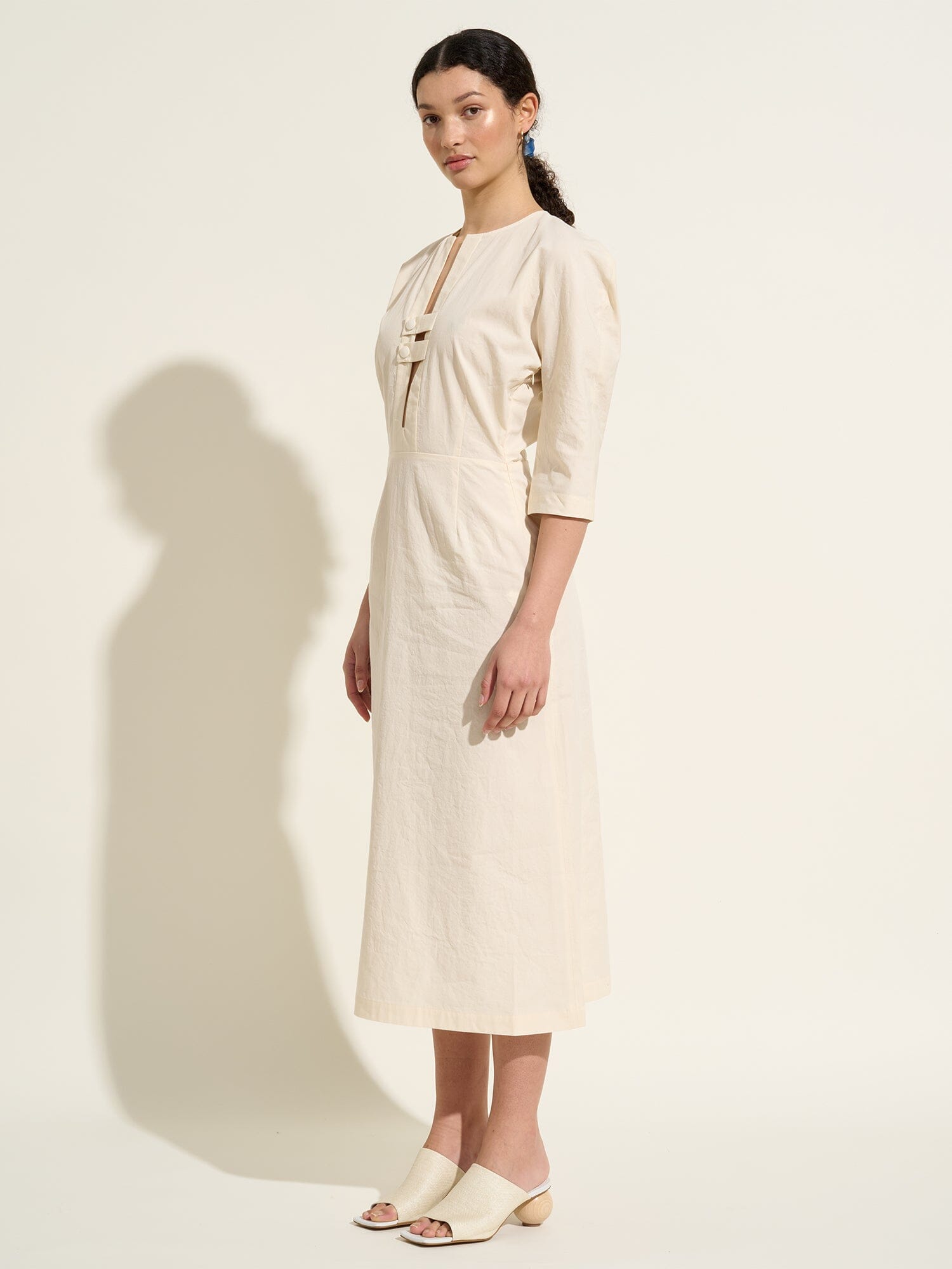 MUMTAZ - 3/4 length raglan sleeve midi dress in Cotton Ecru Dress Fête Impériale