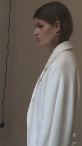 EBONY - Long Oversized Coat with Sheath Collar in Virgin Wool Ecru
