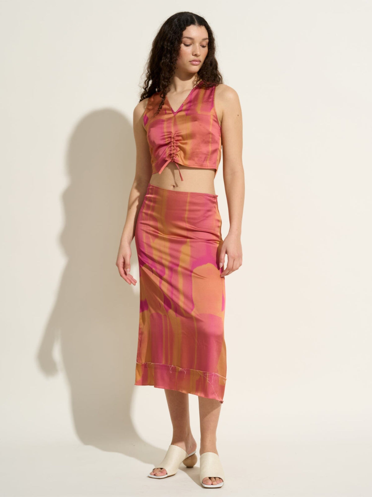 PRUNE - Flared midi skirt in viscose satin Tie & Dye print Fuchsia Skirt Fête Impériale