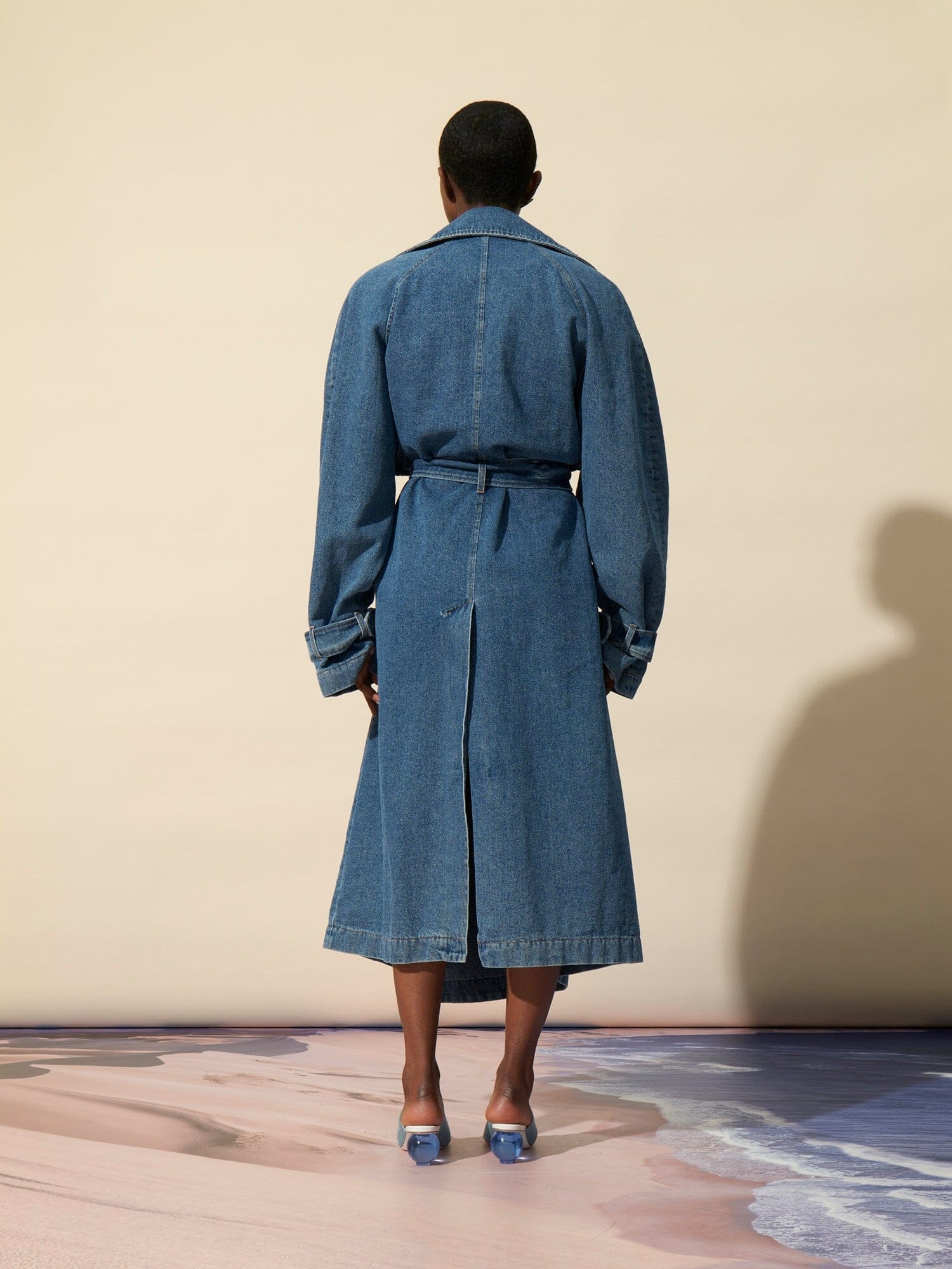 TERENCE - Oeko-Tex Blue Oversized Belted Trenchcoat in Washed Denim Trenchcoat Fête Impériale