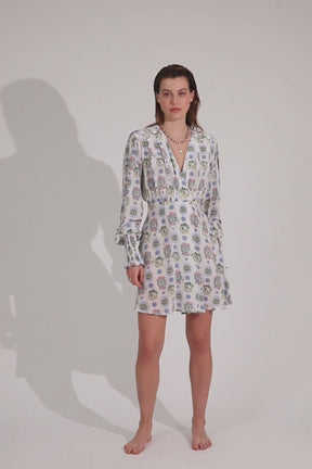 CHLORIS - Printed silk wrap dress with long sleeves and smocked cuffs Porcelaine