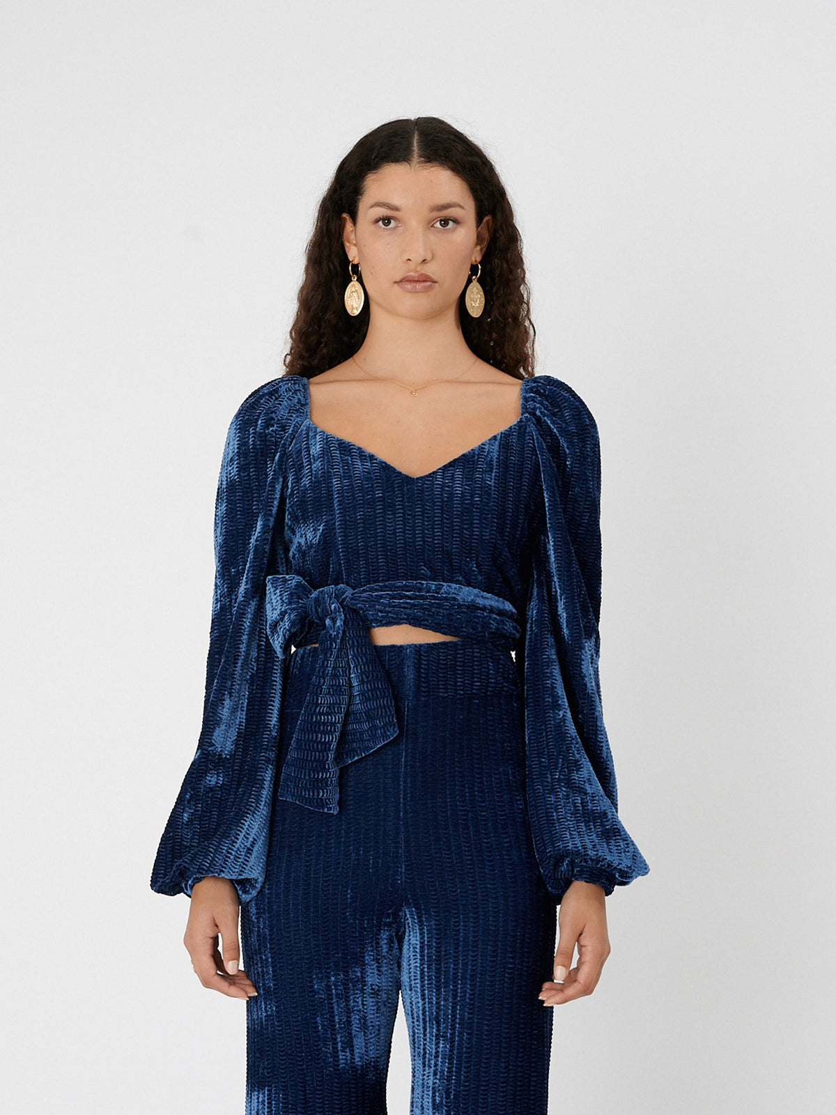 SPERONE - Cropped wrap-around blouse with long sleeves in Navy Velvet